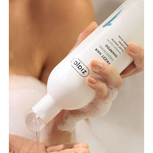 Ziaja - *Baobab Leaves* - Shampoo Suavizante - Passo 1: Wash